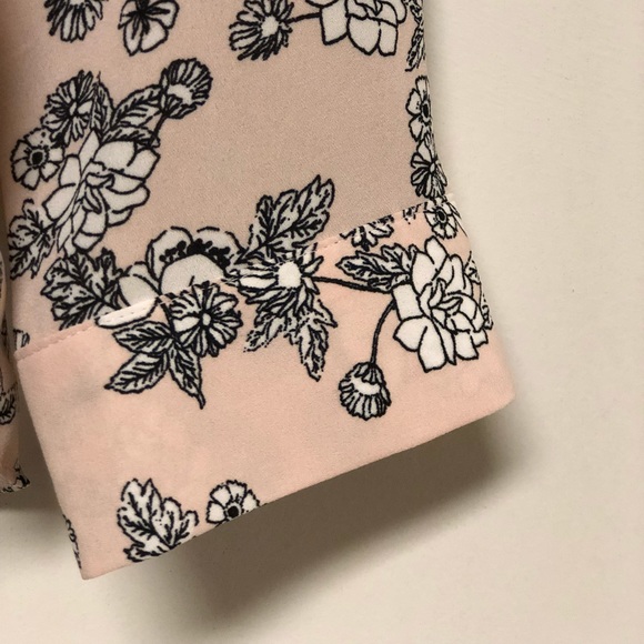 Pretty Floral Button Down Top - Picture 5 of 8